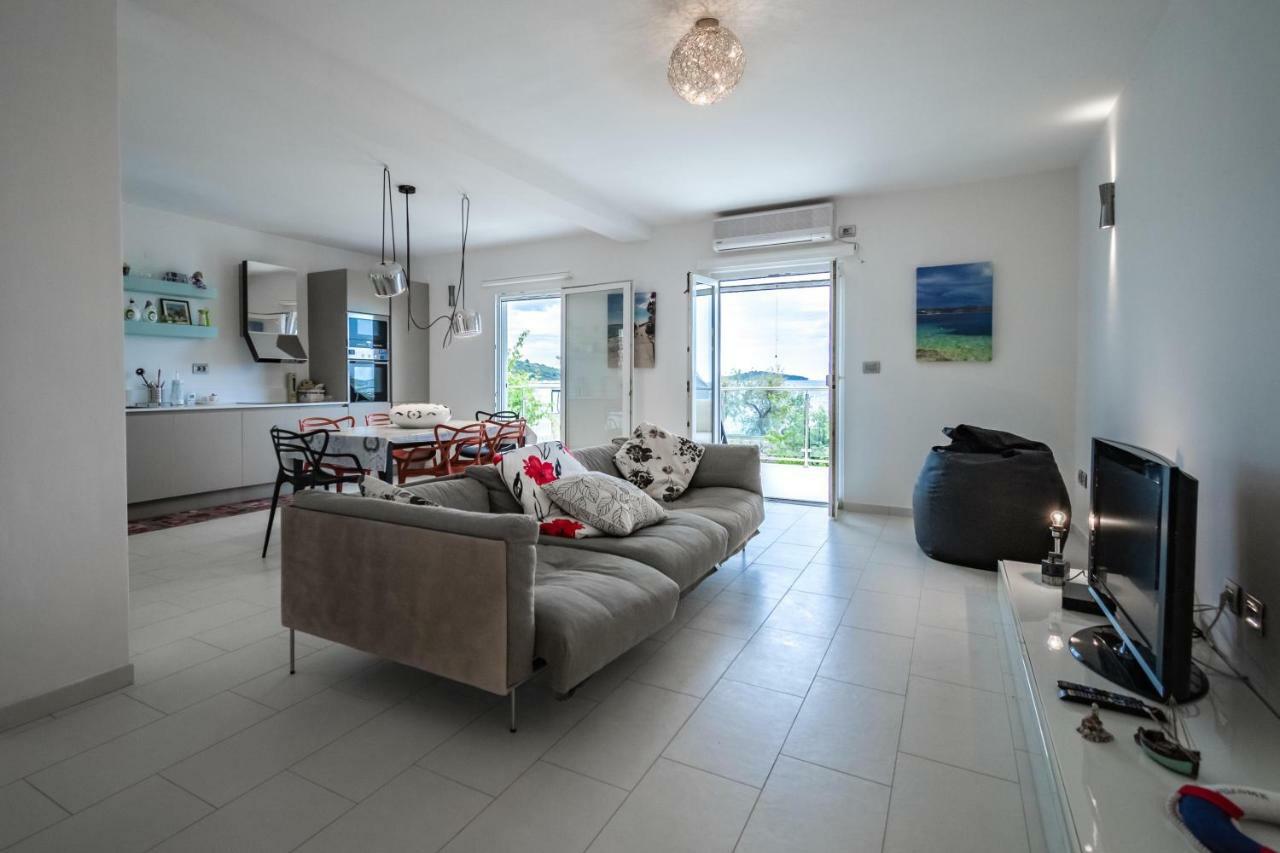 Mario - Rogoznica Apartment