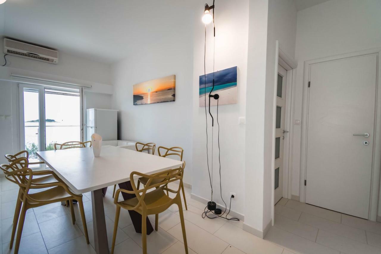 Mario - Rogoznica Apartment