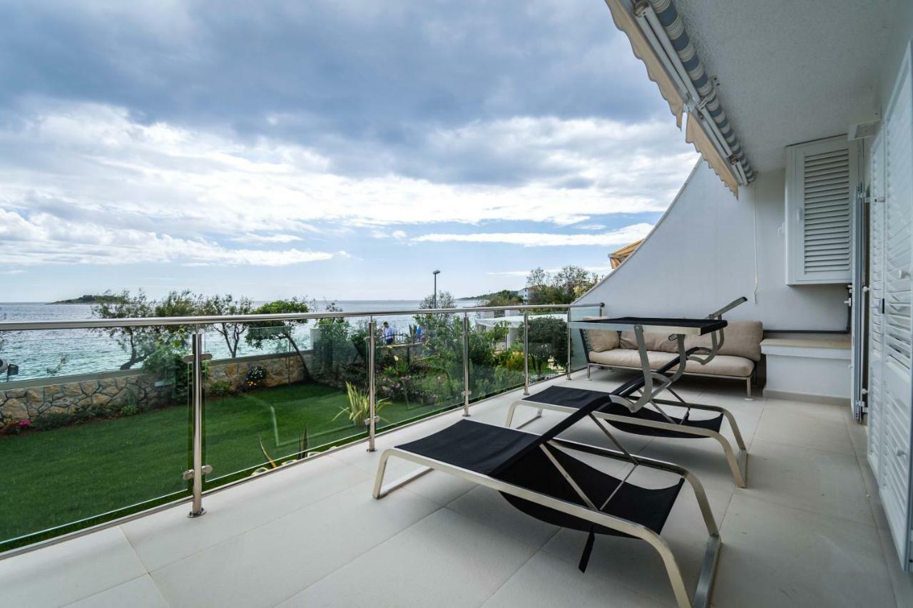 Mario - Rogoznica Apartment